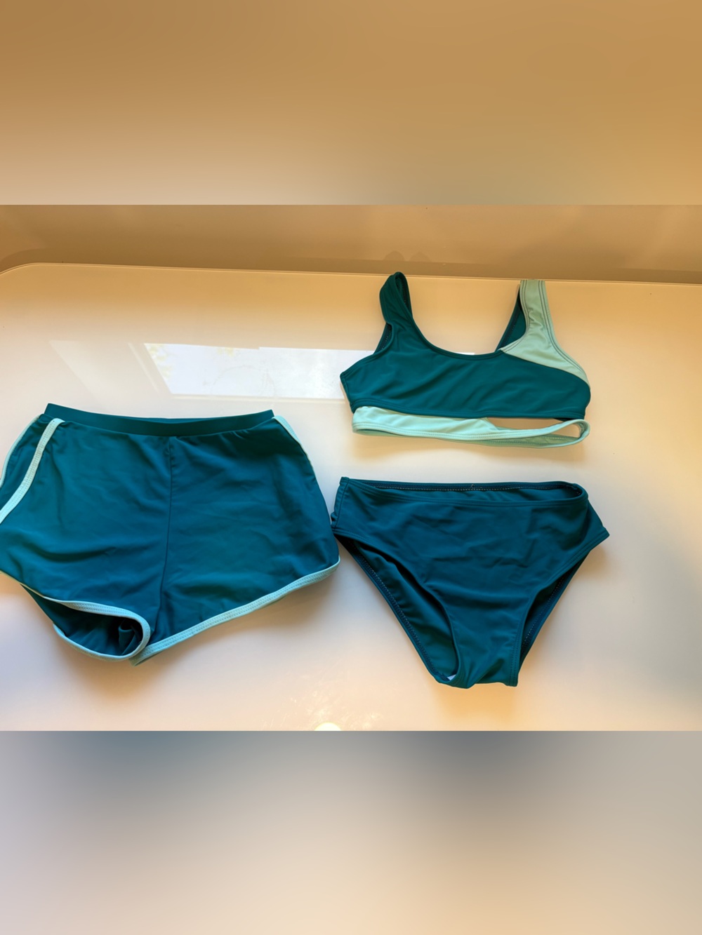 Girls size 9-10 3 piece Teal Two-Tone Sports tankini Top and Bottom